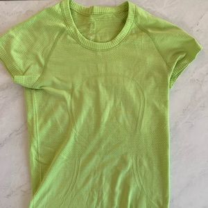 Swiftly Tech Short Sleeve